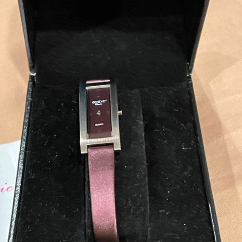 Geneve Classics Quartz watch